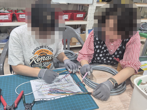 작업 전 교육 사진 자리